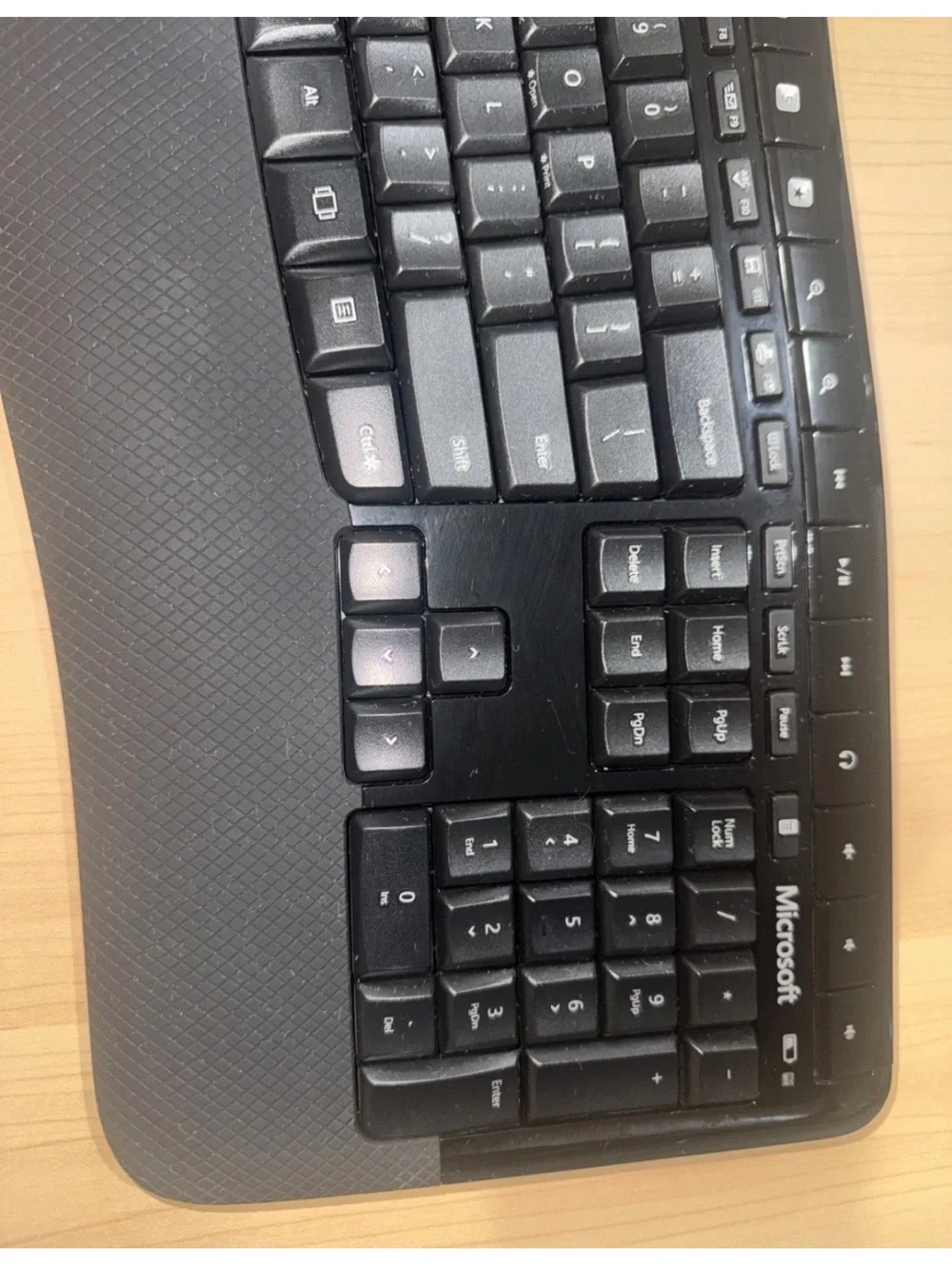 Microsoft Wireless Comfort Keyboard 5050 Ergonomic Wireless Keyboard no dongle